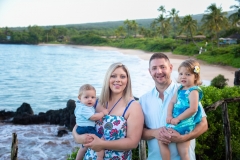 Maui Family Portrait Session  in the morning.   Photography by Mieko Horikoshi