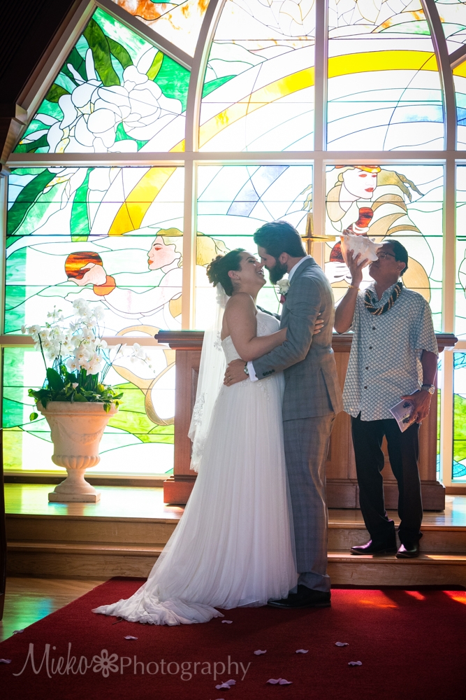 Grand Wailea Resort is one of the most popular wedding venues on the island of Maui.  Maui Photographer, Mieko Horikoshi capture beautiful wedding photography in this gallery.  マウイ日本人写真家が撮影するグランドワイレアリゾートのマウイウェディング。