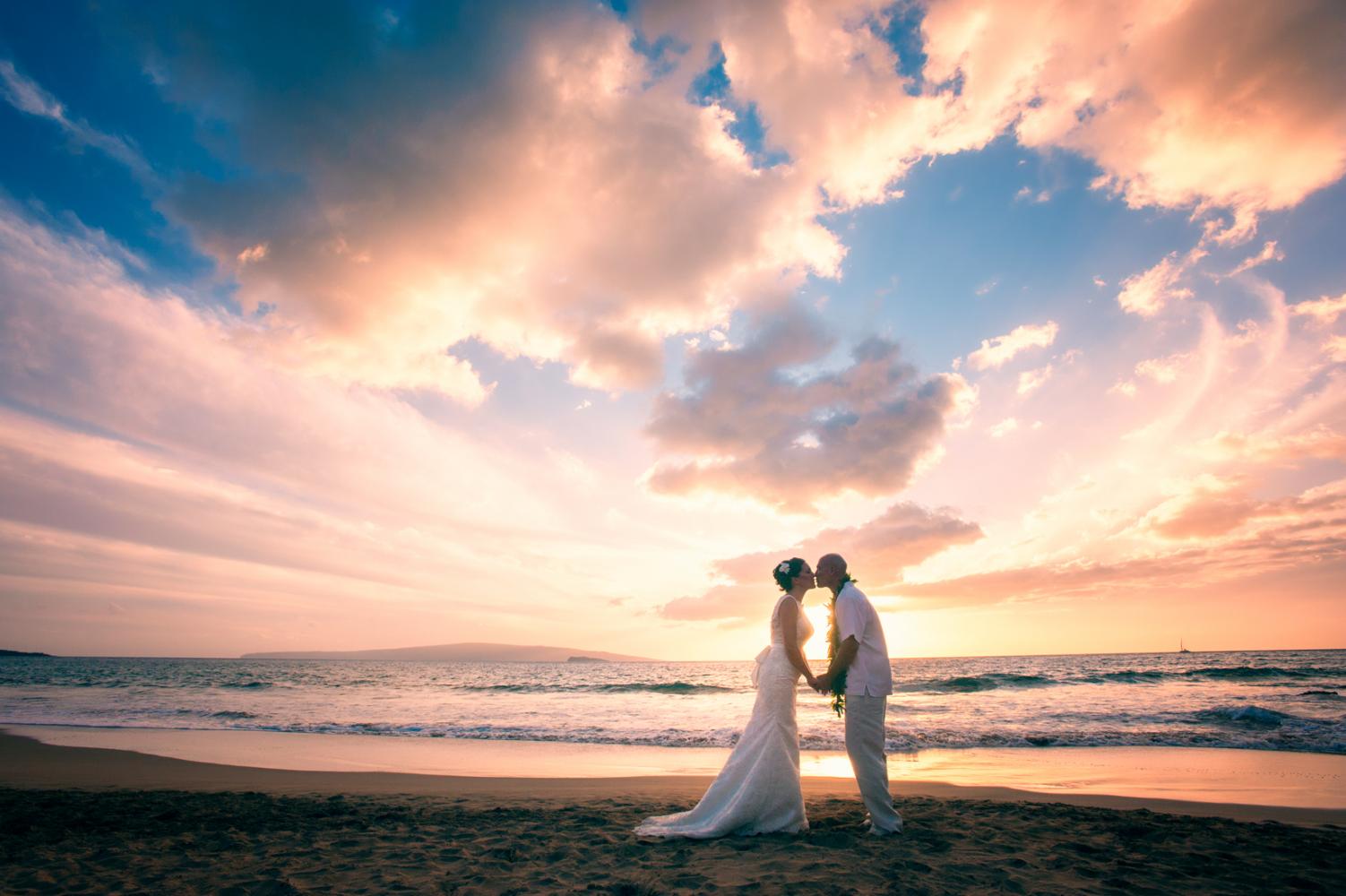 Maui Hawaii Beach Wedding Photographer, マウイカメラマン、写真家、Maui Photography, Poolenelena Beach